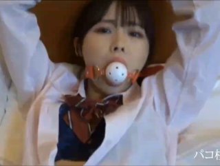 大陆AV剧情：淫魔老师偷窥学生自拍束缚强肏